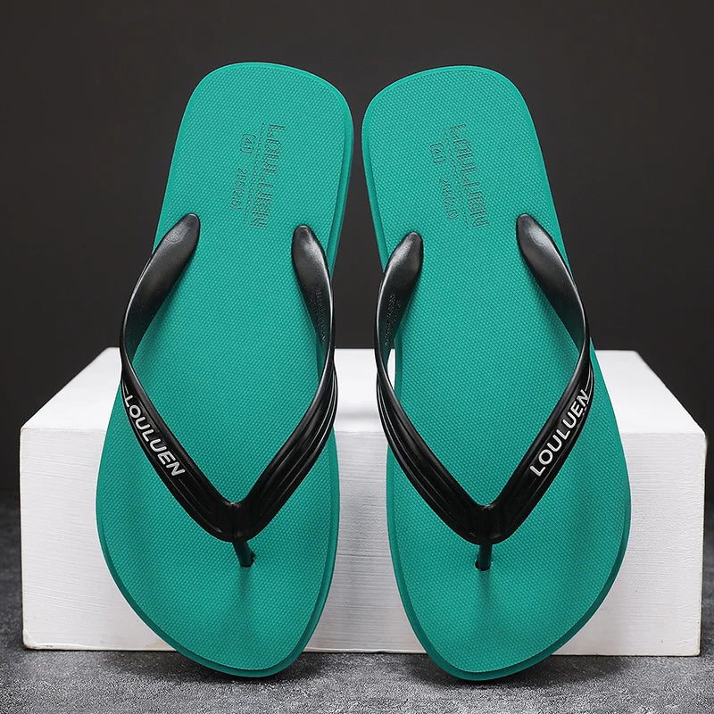 New men's flip flops with soft sole, comfortable, open toe flip flops for indoor and outdoor walks, summer beach flip flops for