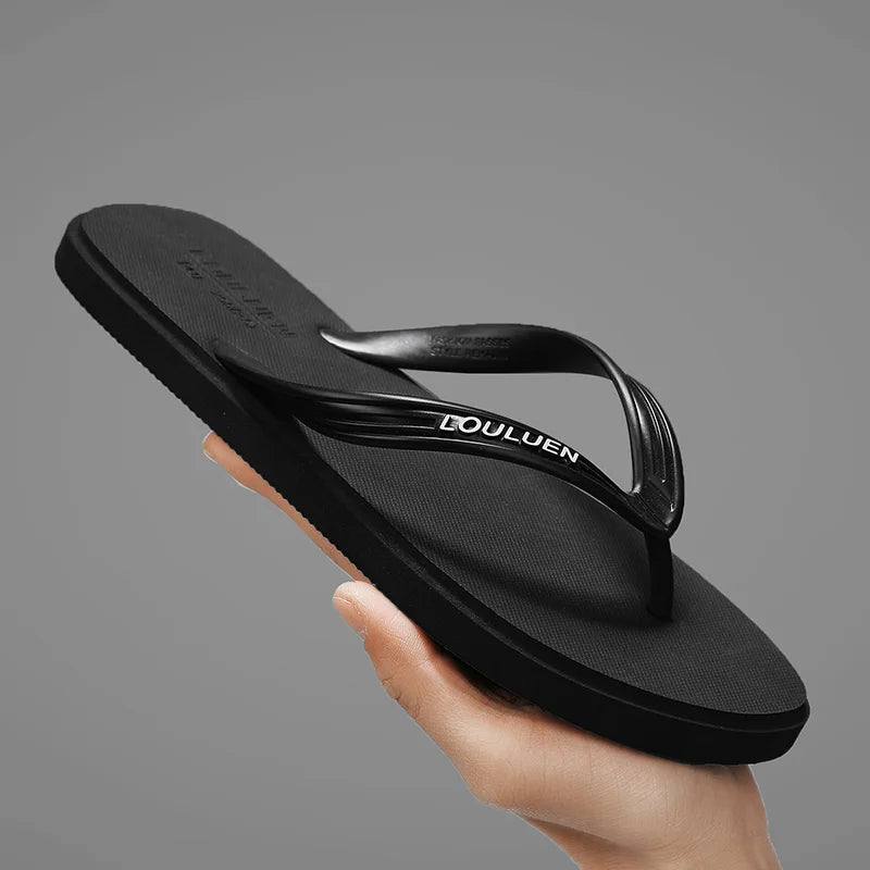 New men's flip flops with soft sole, comfortable, open toe flip flops for indoor and outdoor walks, summer beach flip flops for
