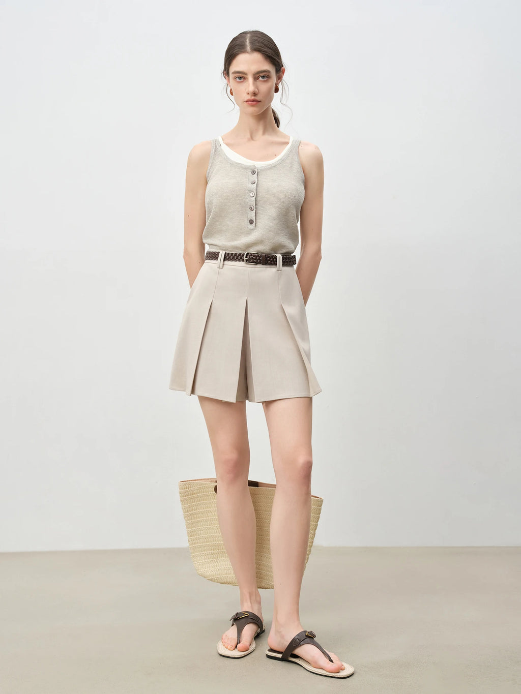 ZIQIAO Minimalist Style Old Money Simple Short Skirt Shorts Women 2025 Summer New High Waist Slim Casual Shorts 25ZQ92105