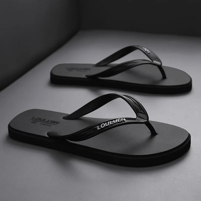 New men's flip flops with soft sole, comfortable, open toe flip flops for indoor and outdoor walks, summer beach flip flops for