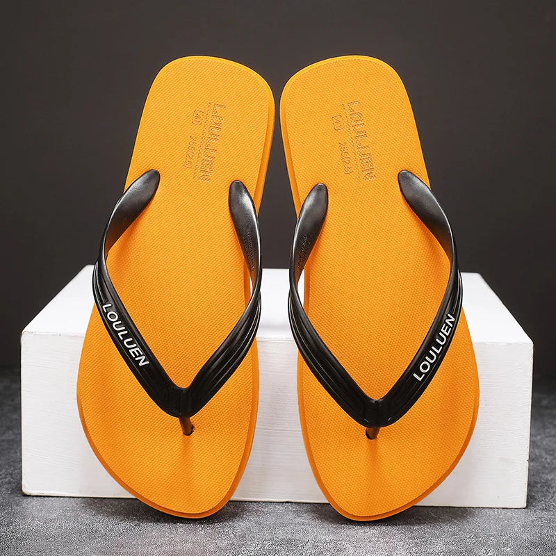 New men's flip flops with soft sole, comfortable, open toe flip flops for indoor and outdoor walks, summer beach flip flops for