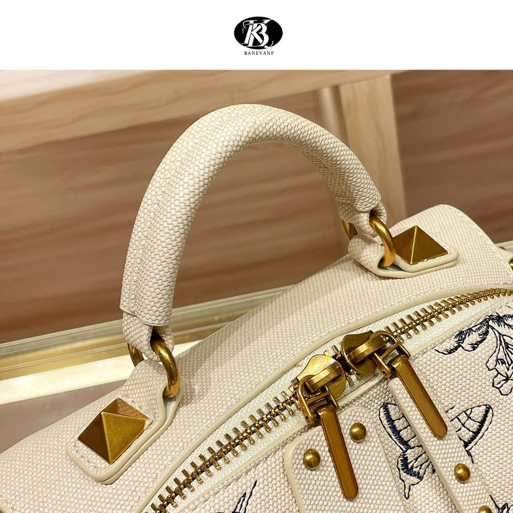 Ladies Embroidery Handbag Fashion Hundred Crossbody Bag Wealthy Popular Shoulder Bag Boston Bag Pillow Shape PU Material
