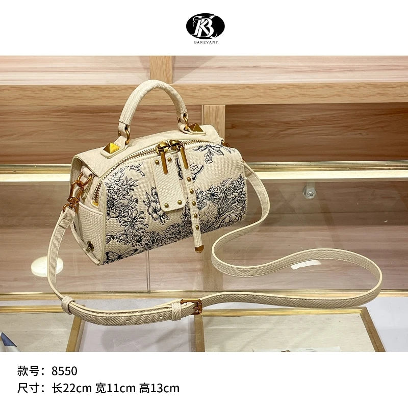 Ladies Embroidery Handbag Fashion Hundred Crossbody Bag Wealthy Popular Shoulder Bag Boston Bag Pillow Shape PU Material