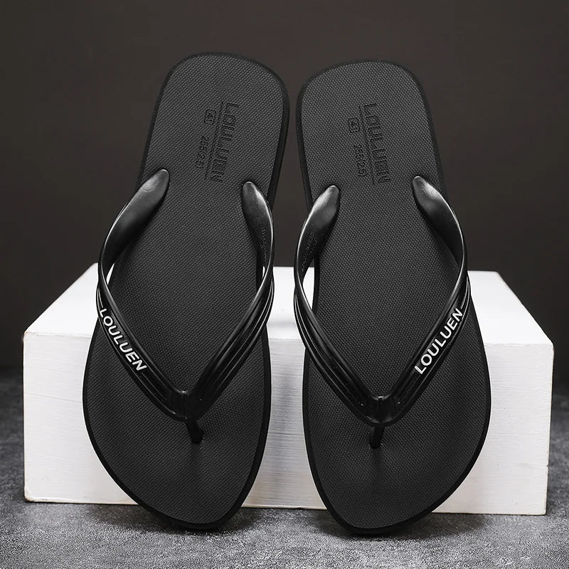 New men's flip flops with soft sole, comfortable, open toe flip flops for indoor and outdoor walks, summer beach flip flops for