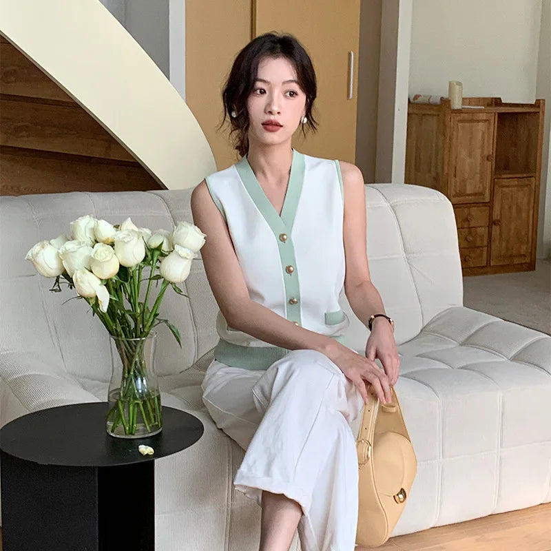 V-neck Classic Vest Women‘s 2025 Spring/Summer Viscose Basic Butoon Up Tank Outfit Women Clothes Old Money Top Good Quality