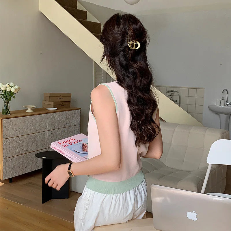V-neck Classic Vest Women‘s 2025 Spring/Summer Viscose Basic Butoon Up Tank Outfit Women Clothes Old Money Top Good Quality
