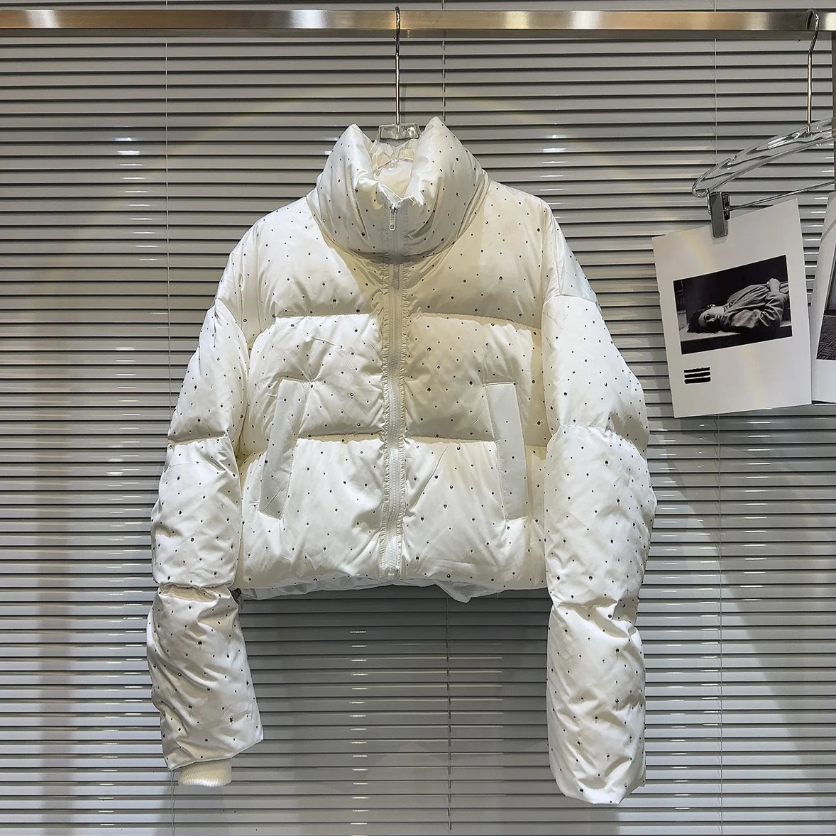 Winter Women Old Money Vintage Padded Jacket Rhinestone Puffer Jacket Stand Collar Outwear Old Money Thick Warm Luxury Aesthetic