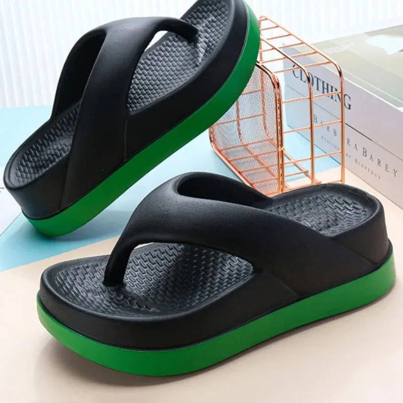 Woman flip flops Popular Design Shoes 2025 trend Casual Platform Sandals non-slip Outdoor slippers Unique features Flat sandals