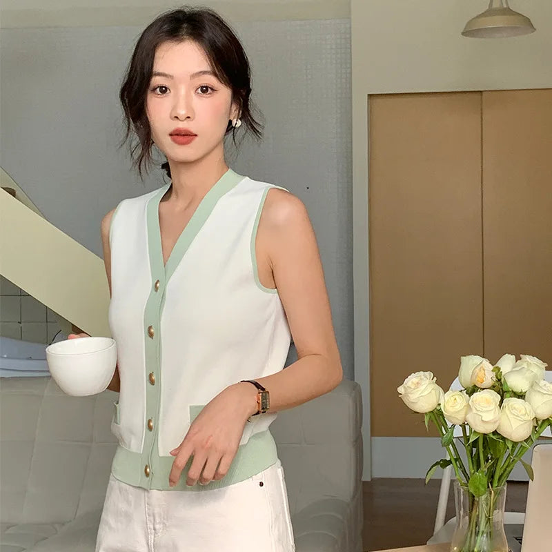 V-neck Classic Vest Women‘s 2025 Spring/Summer Viscose Basic Butoon Up Tank Outfit Women Clothes Old Money Top Good Quality