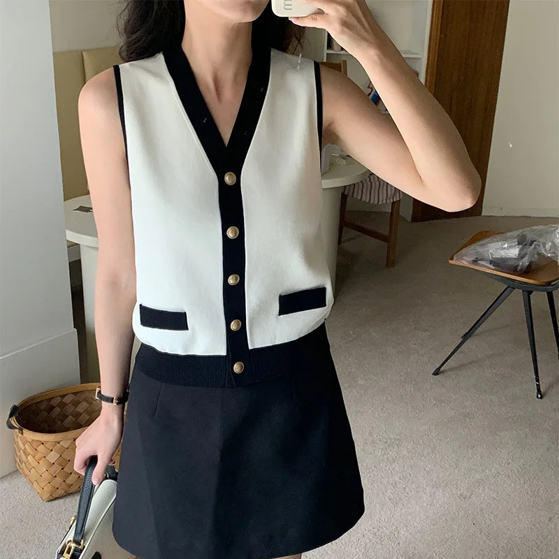 V-neck Classic Vest Women‘s 2025 Spring/Summer Viscose Basic Butoon Up Tank Outfit Women Clothes Old Money Top Good Quality